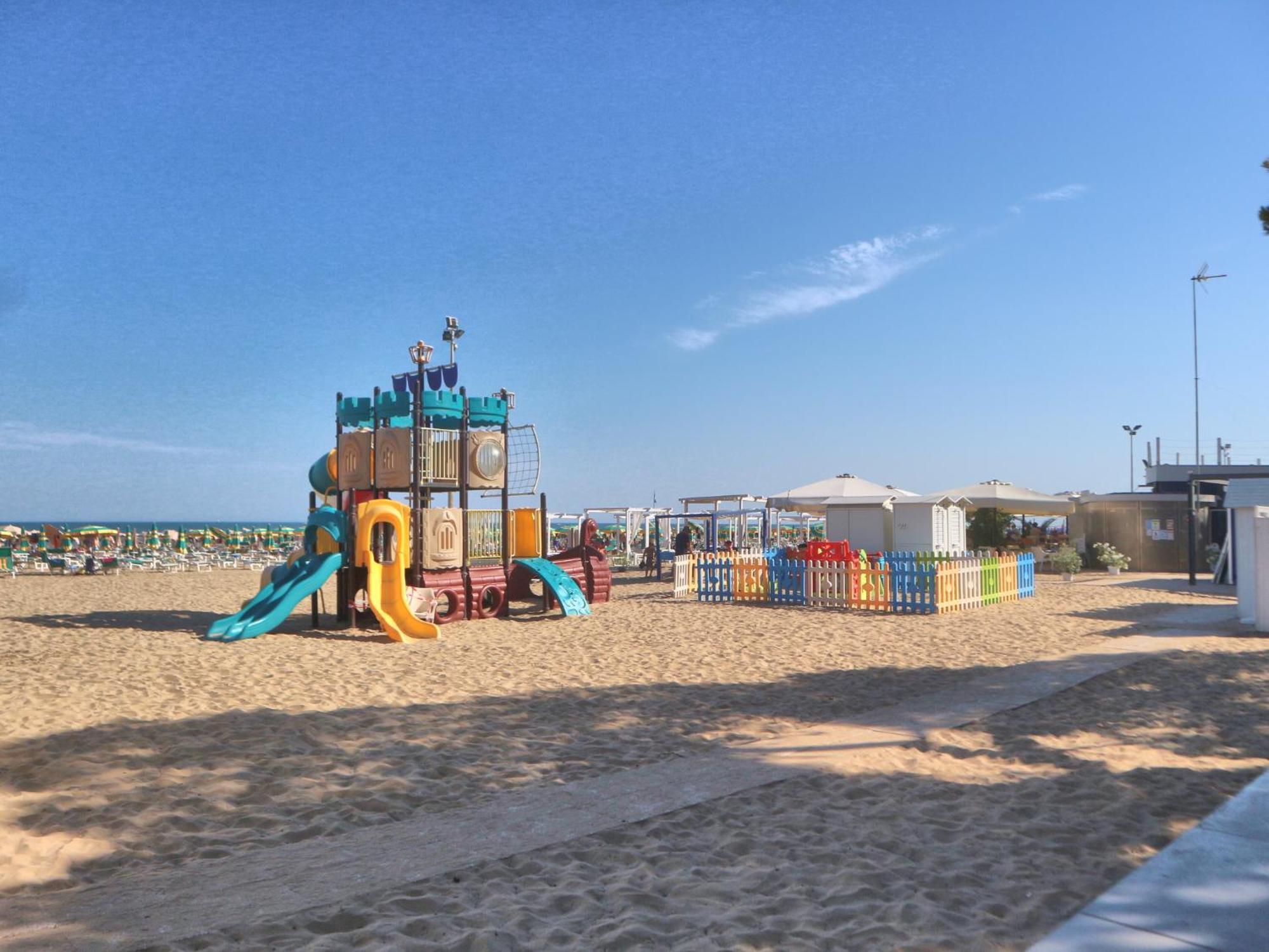 Viviana Apartman Lignano Sabbiadoro Kültér fotó
