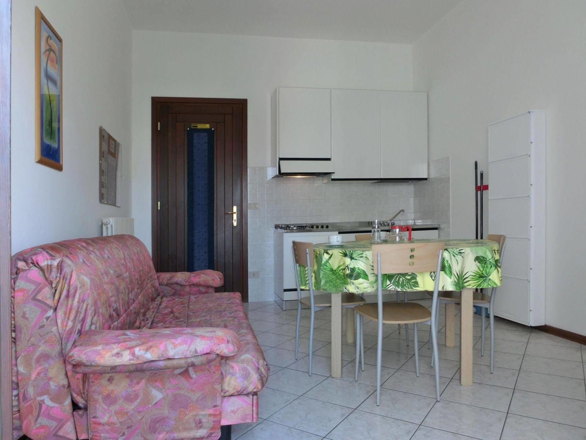 Viviana Apartman Lignano Sabbiadoro Kültér fotó