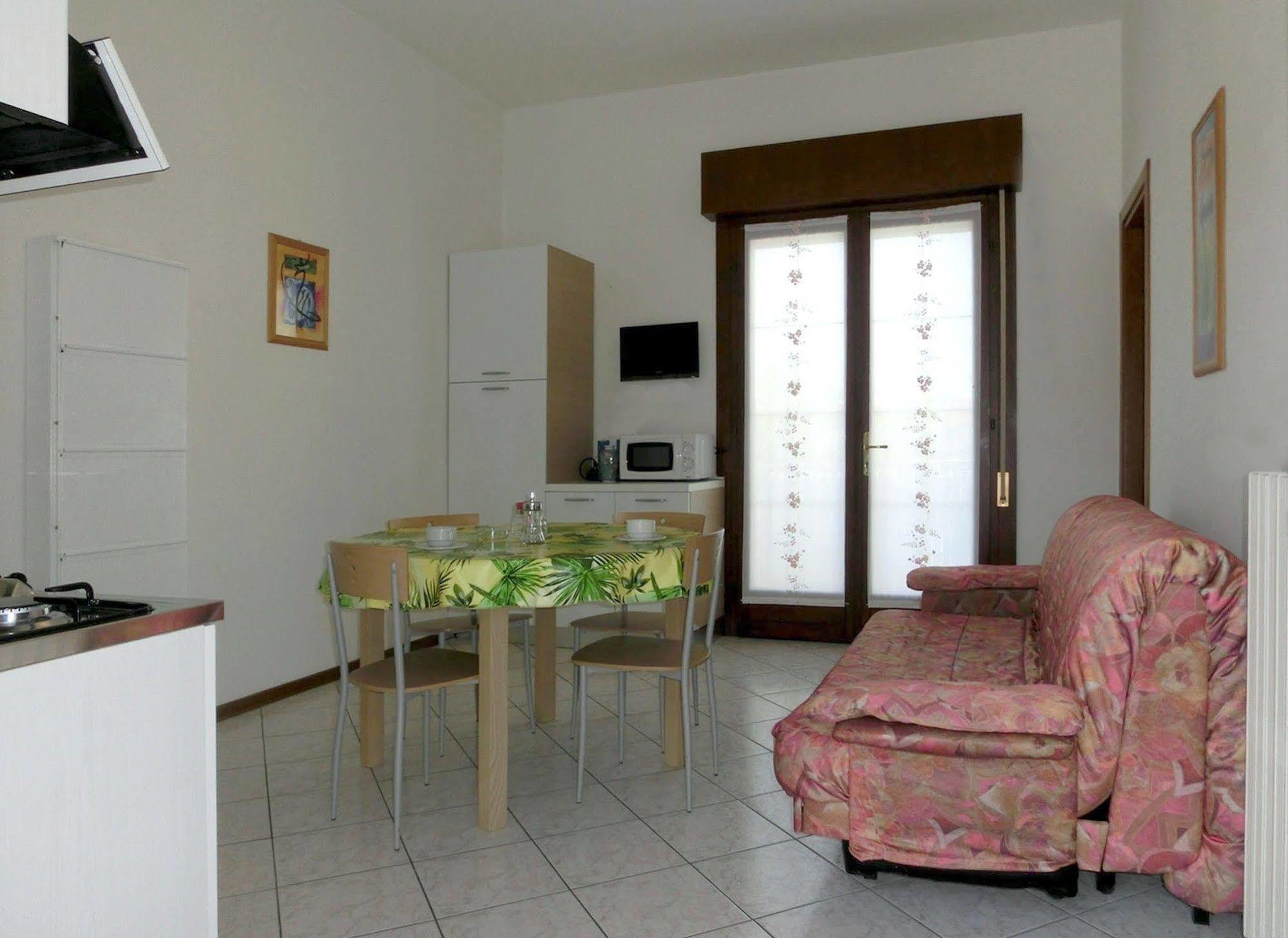 Viviana Apartman Lignano Sabbiadoro Kültér fotó