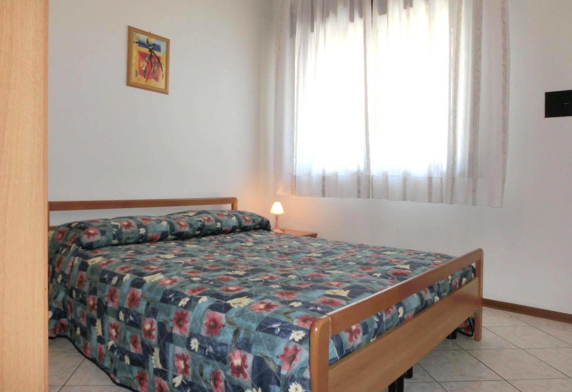 Viviana Apartman Lignano Sabbiadoro Kültér fotó